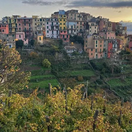 La Casa Rossa Con Vista Vakantiehuis *