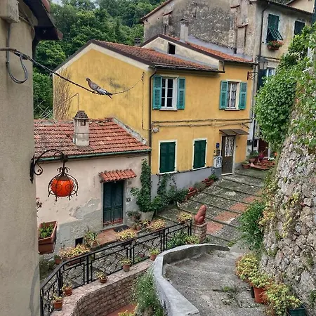 Vakantiehuis La Casa Rossa Con Vista Arcola