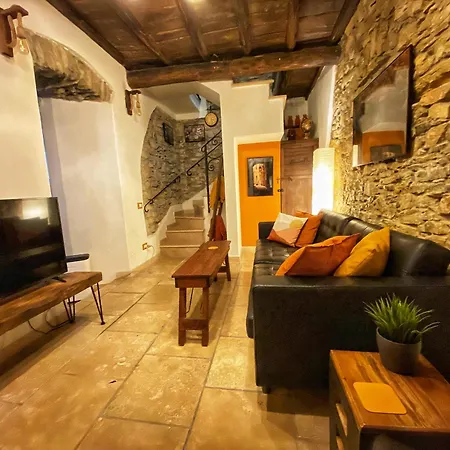 La Casa Rossa Con Vista Semesterbostad