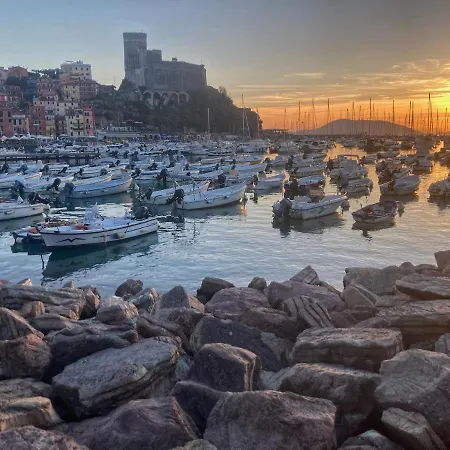 펜션 La Casa Rossa Con Vista *