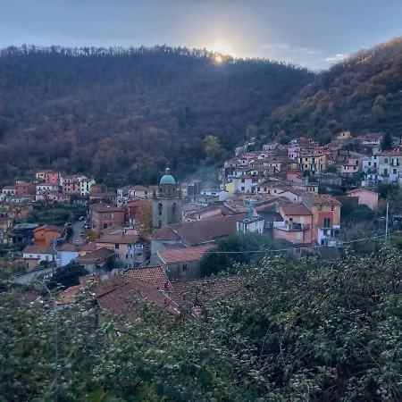 La Casa Rossa Con Vista 펜션 *