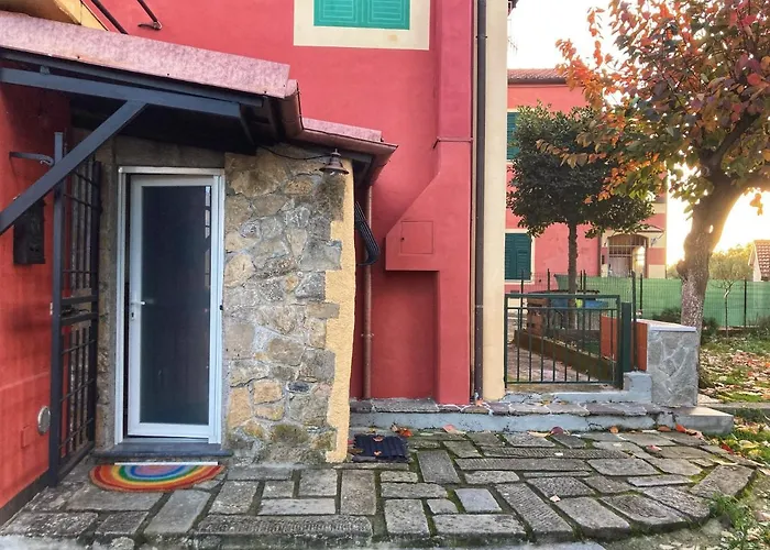 Casa vacanze La Casa Rossa Con Vista Arcola